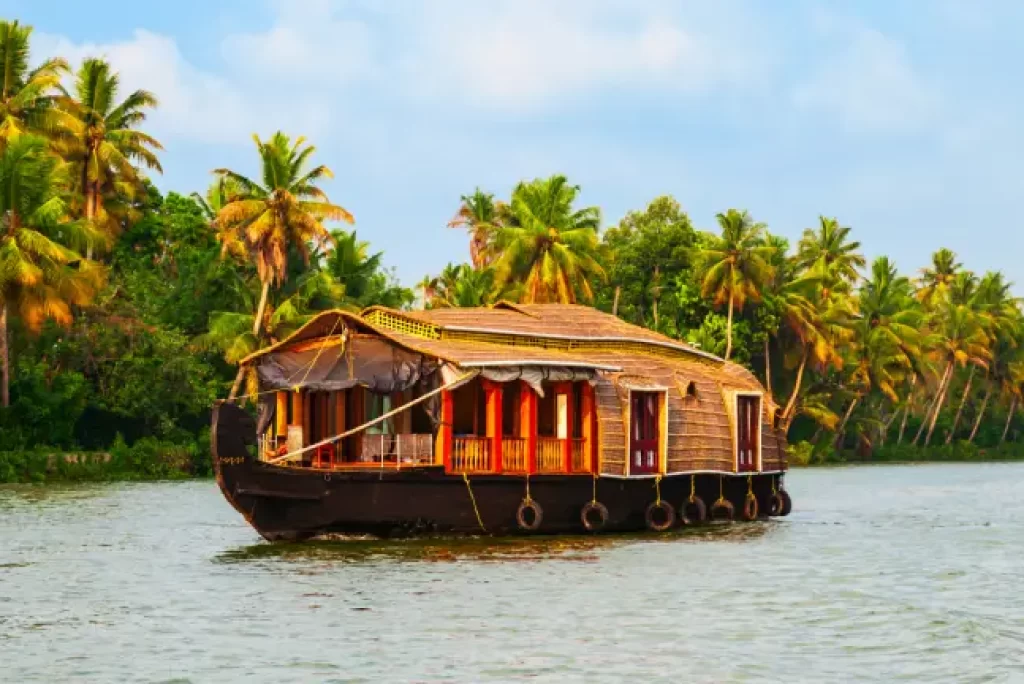 Shikara Boat Rides in Kumarakom