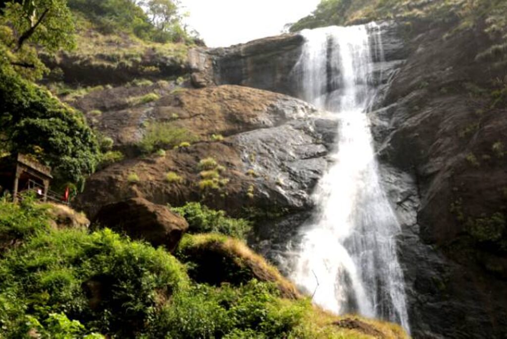 Palaruvi Falls