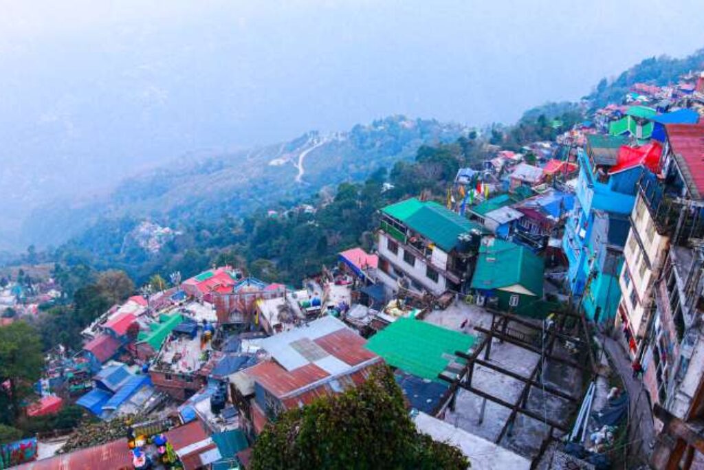 How to Spend 3 Days in Darjeeling: Itinerary & Tips