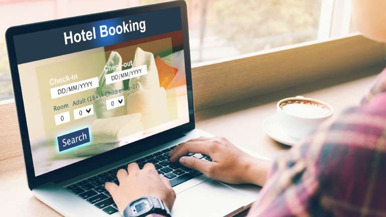 How to Find Last-Minute Hotel Deals for Spontaneous Trips