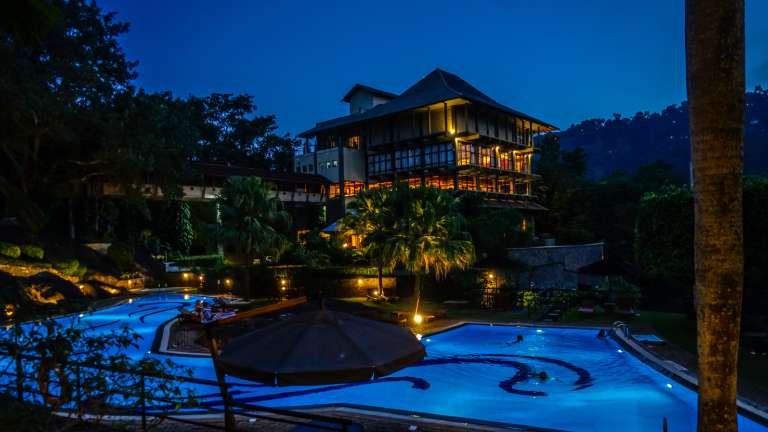 Top Resorts in Kerala for a Pampered Vacation