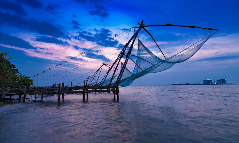 Kochi backwaters and scenic city views in Kerala for honeymoon travellers